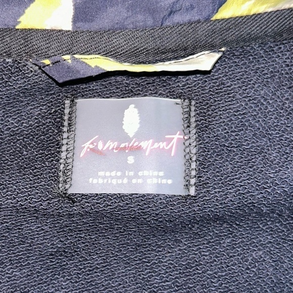 Free People NWOT Walk the Line Pullover in Olive Green - Size S - Picture 6 of 8